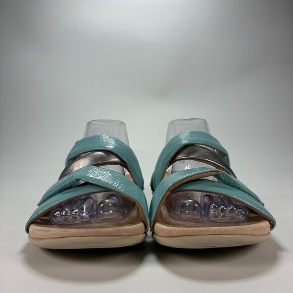Vionic Hadley Adjustable Blue & Silver Comfort Sandals Women's Size 7.5 - Picture 3 of 10